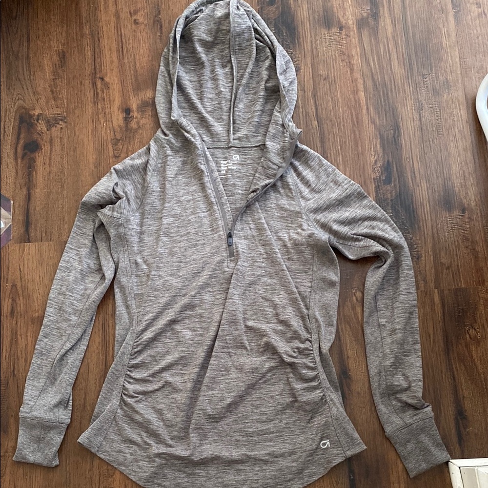 Gap maternity top